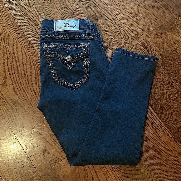 Miss Me Easy Crop Jeans - Picture 2 of 8